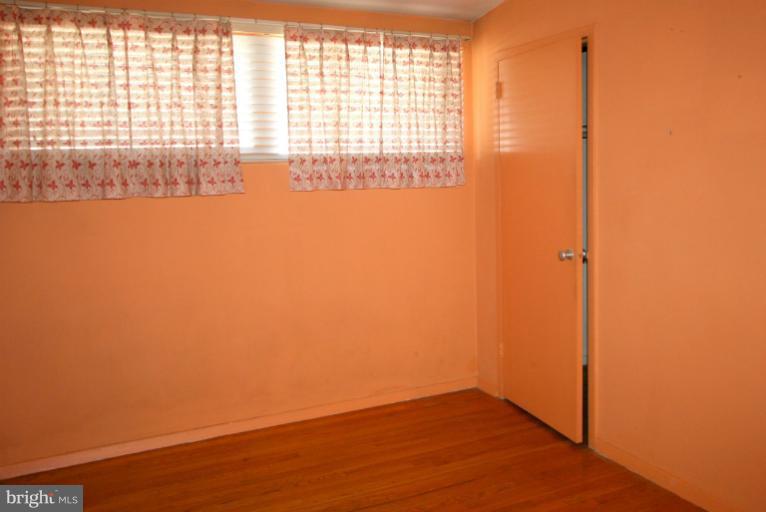 1086 Ruatan Street Silver Spring, MD 20903 - Photo 11 of 17 Bedroom 1 view 2