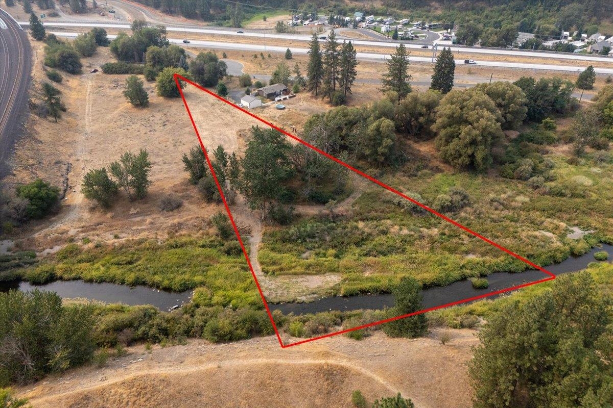 3331 South Inland Empire Way Spokane, WA 99224 - Photo 2 of 24