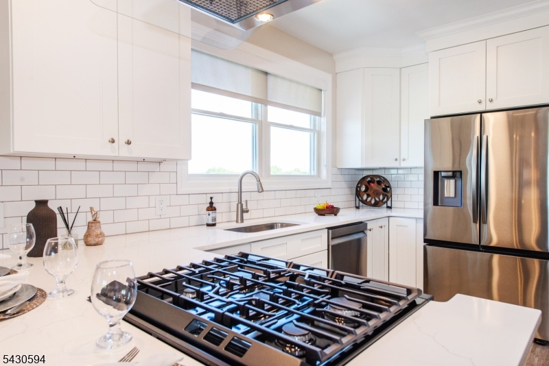 246 Main Street, Unit 406 Chatham, NJ 07928 - Photo 11 of 43