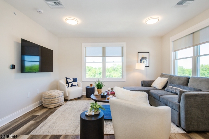 246 Main Street, Unit 406 Chatham, NJ 07928 - Photo 13 of 43