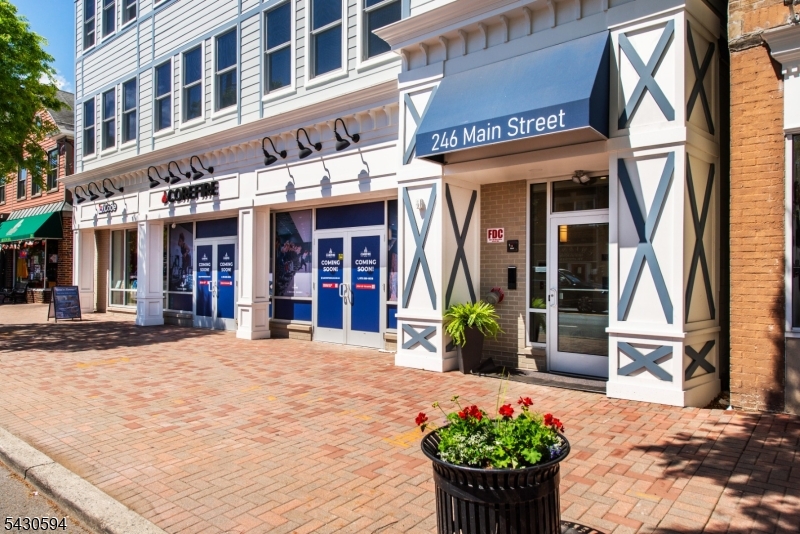 246 Main Street, Unit 406 Chatham, NJ 07928 - Photo 2 of 43