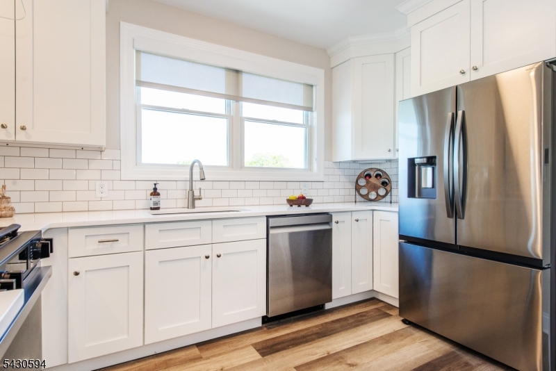 246 Main Street, Unit 406 Chatham, NJ 07928 - Photo 7 of 43