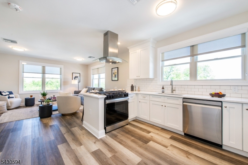 246 Main Street, Unit 406 Chatham, NJ 07928 - Photo 8 of 43