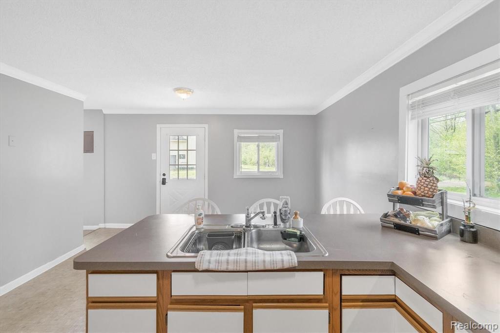 4715 Eagle Road Highland, MI 48356 - Photo 17 of 35