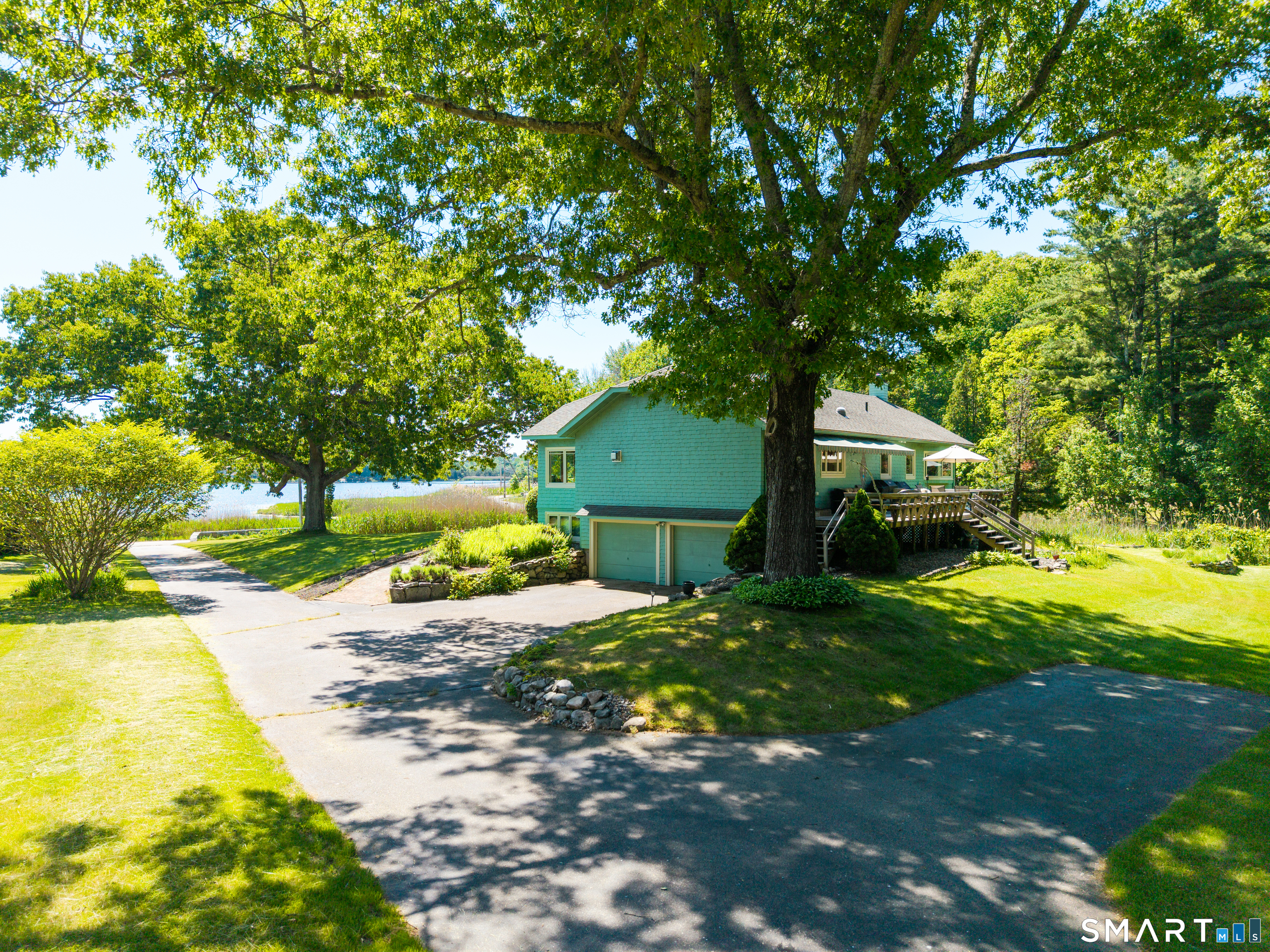 901 River Road Groton, CT 06355 - Photo 9 of 37