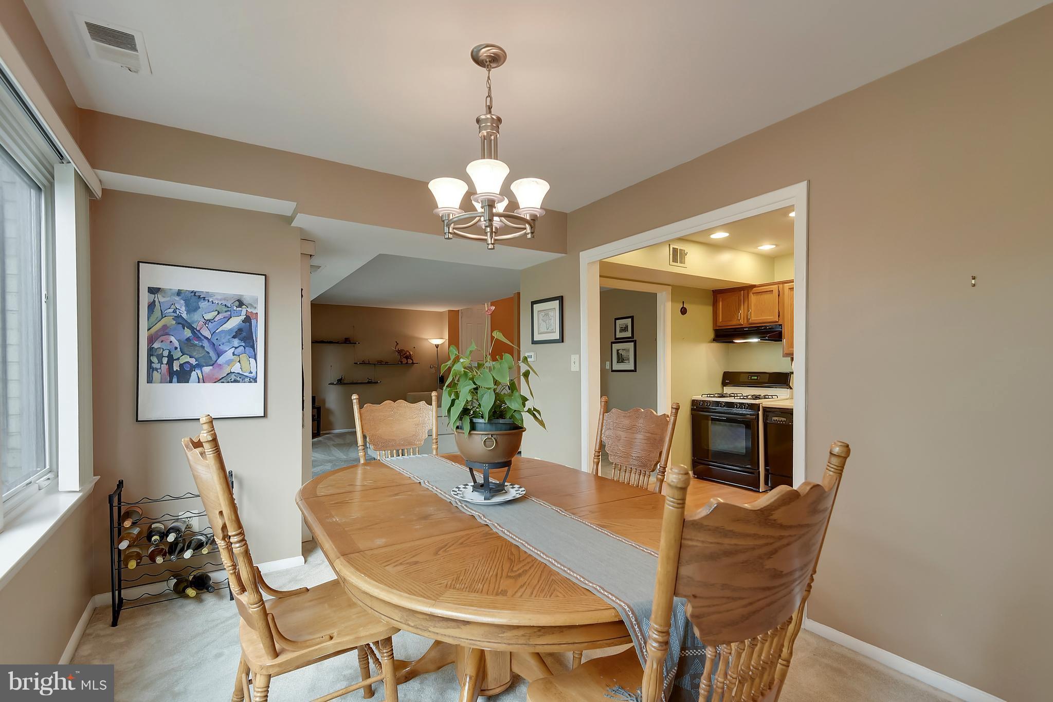 2507 Baltimore Road, Unit 4 Rockville, MD 20853 - Photo 11 of 30 Dining Room