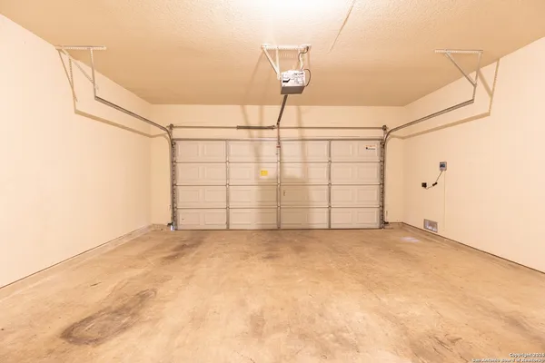 $2,150 | 15927 Sight Scape, San Antonio, TX 78255