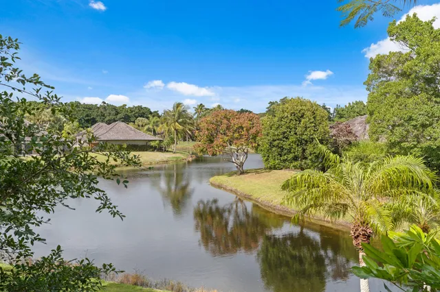 $680,000 | 11830 Pebblewood Drive, Unit 202C, Wellington, FL 33414