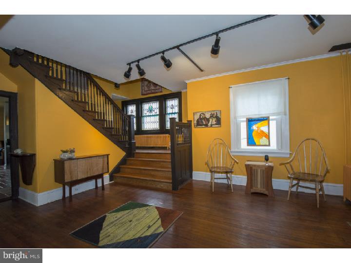 31 St Pauls Road Ardmore, PA 19003 - Photo 3 of 25 Foyer