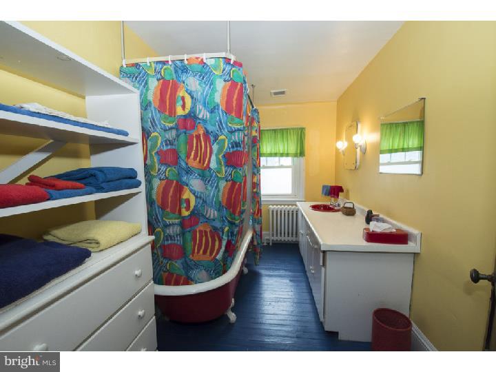 31 St Pauls Road Ardmore, PA 19003 - Photo 23 of 25 Bathroom