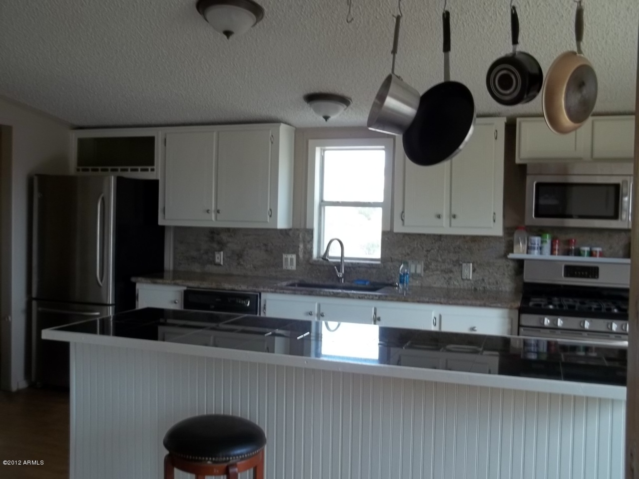 2320 East Maddock Road Phoenix, AZ 85086 - Photo 8 of 22 Fabulous Kitchen