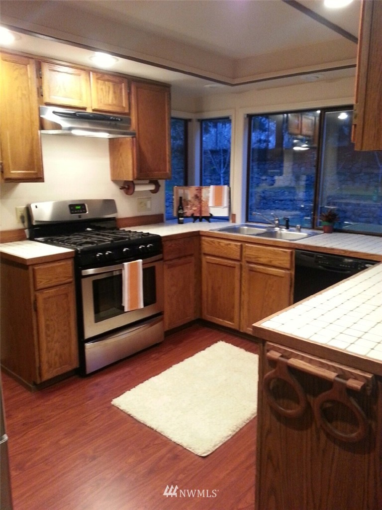 17822 163rd Place Southeast Renton, WA 98058 - Photo 7 of 16 Gallery Image 7
