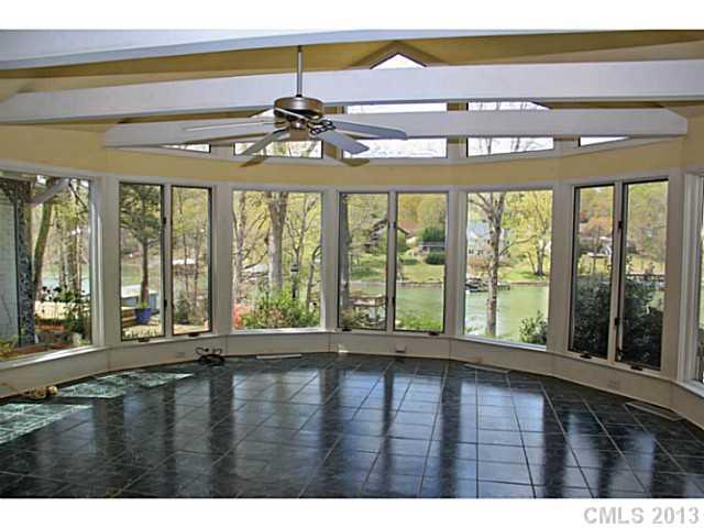 9833 Withers Road Charlotte, NC 28278 - Photo 5 of 16 Gallery Image 5