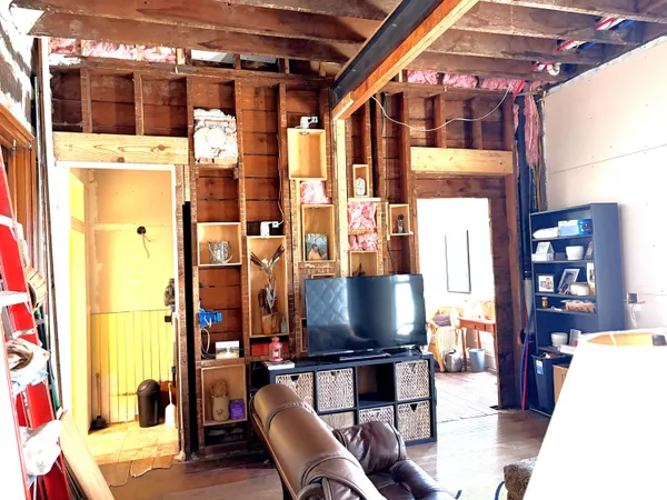 $209,000 | 211 Maple Street, Manistee, MI 49660
