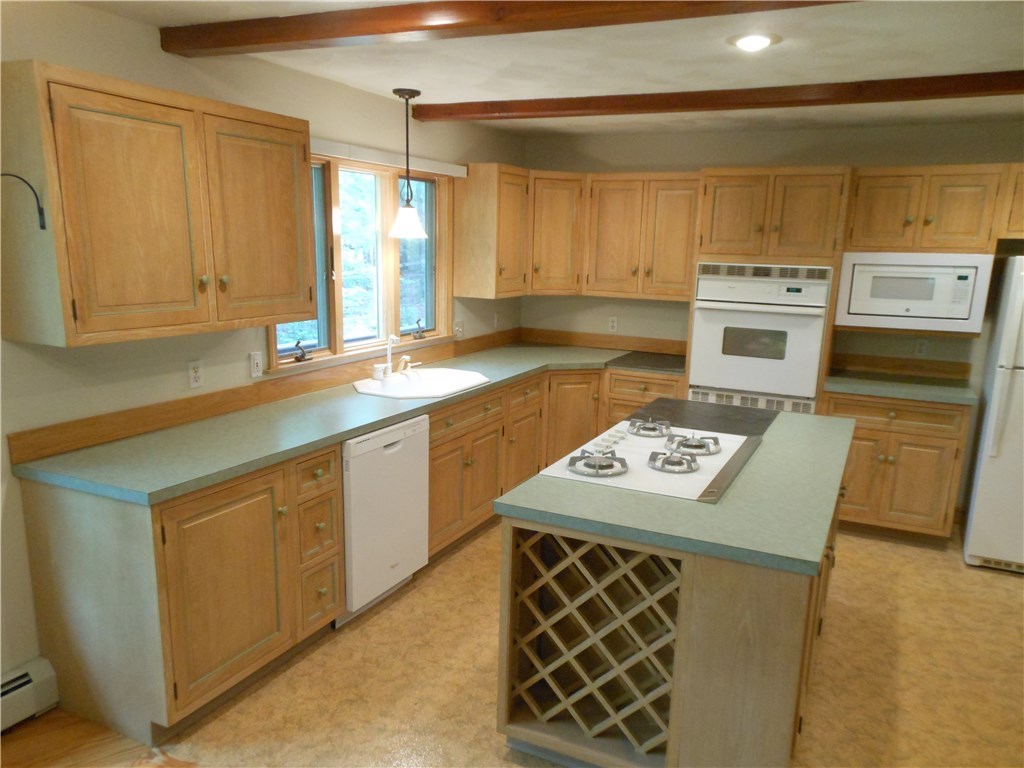 74 Gene Allen Road Foster, RI 02857 - Photo 18 of 37 KITCHEN