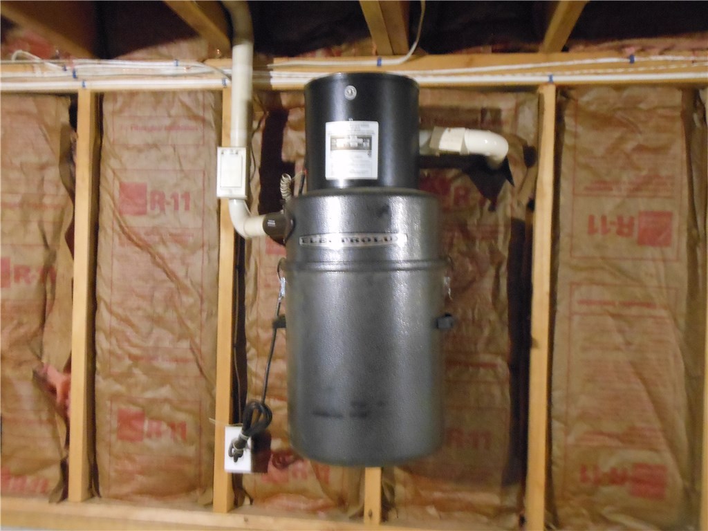 74 Gene Allen Road Foster, RI 02857 - Photo 27 of 37 CENTRAL VACUUM SYSTEM