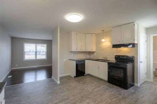 $174,900 | 9414 Lewis Avenue, Kansas City, MO 64138