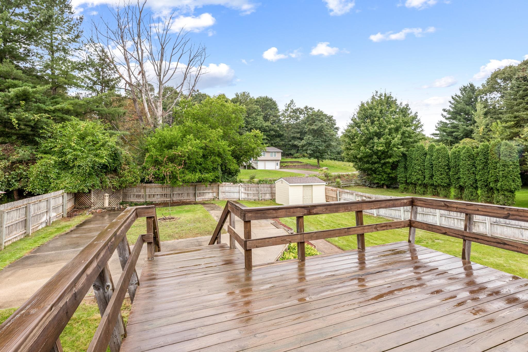 2721 Blue Ridge Lane Traverse City, MI 49685 - Photo 13 of 47 1915695-12.JPG
