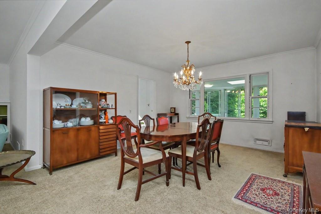 10 Lakeview Road Ossining, NY 10562 - Photo 10 of 38 Dining Room has wall to wall carpet