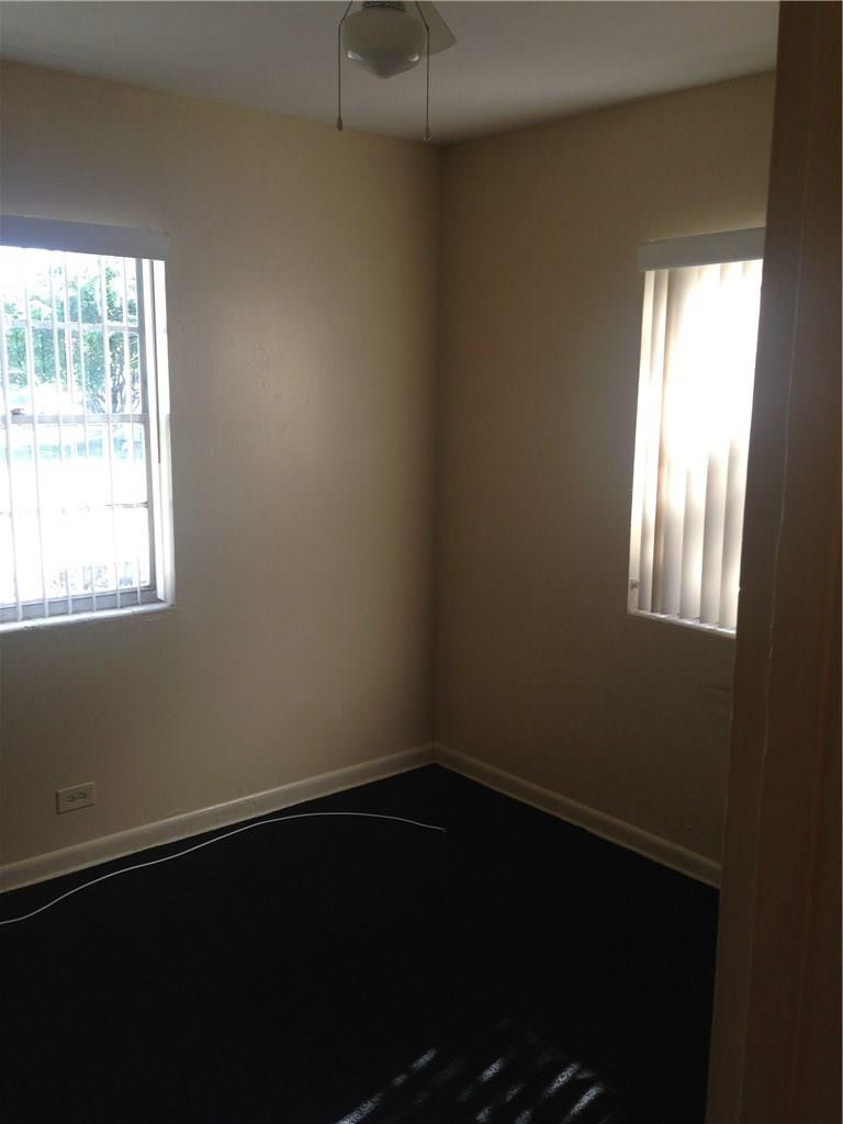 970 Martin Luther King Jr Riviera Beach, Unit 4 Riviera Beach, FL 33404 - Photo 5 of 7 Photo 5