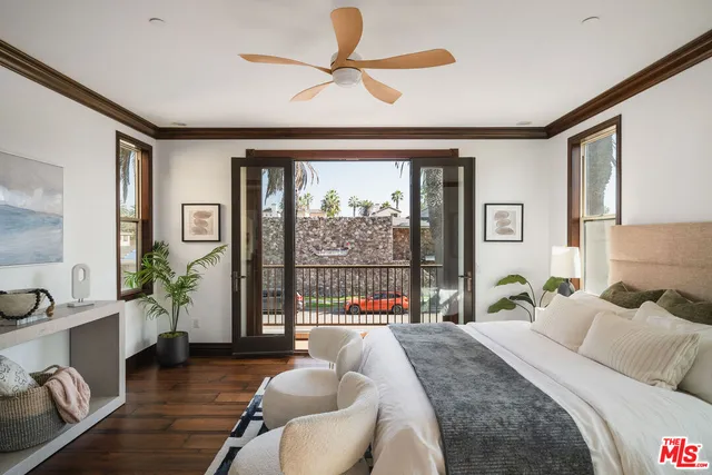 a view of walk in closet