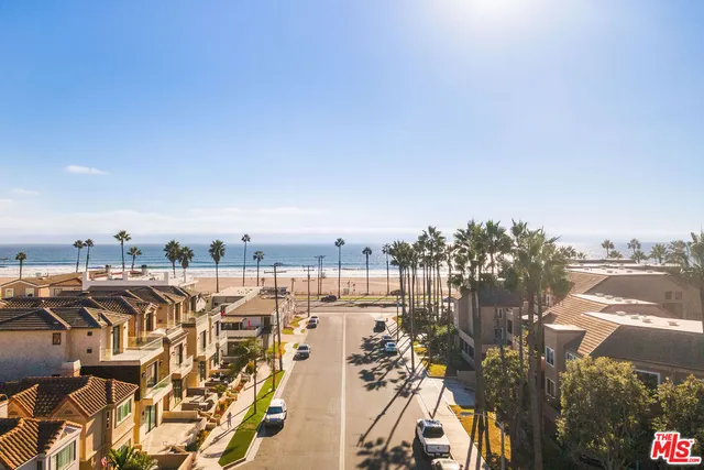 $12,000 | 221 12th Street, Huntington Beach, CA 92648