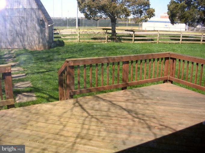 737 North York Road Sterling, VA 20164 - Photo 8 of 13 Deck