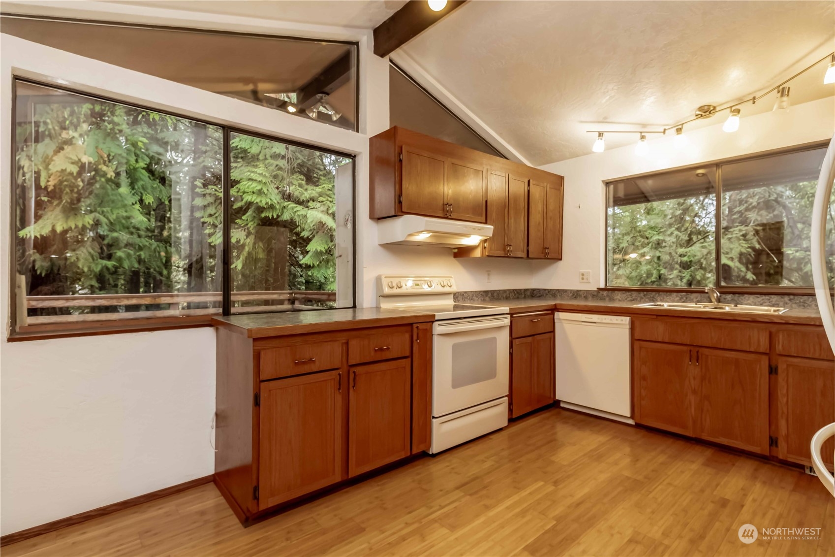 31 East Lombard Road South Grapeview, WA 98546 - Photo 23 of 39 Gallery Image 23