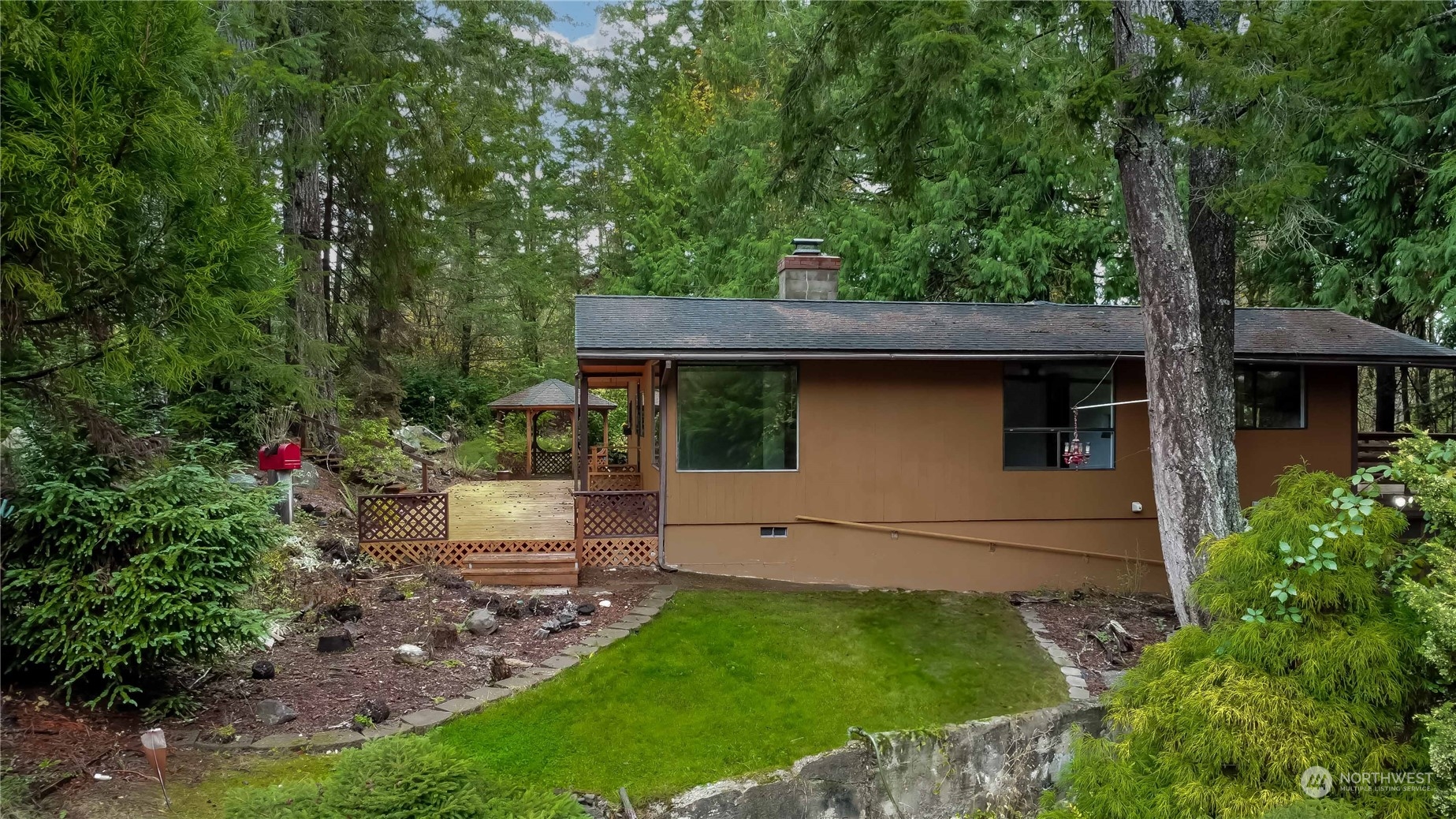 31 East Lombard Road South Grapeview, WA 98546 - Photo 3 of 39 Gallery Image 3