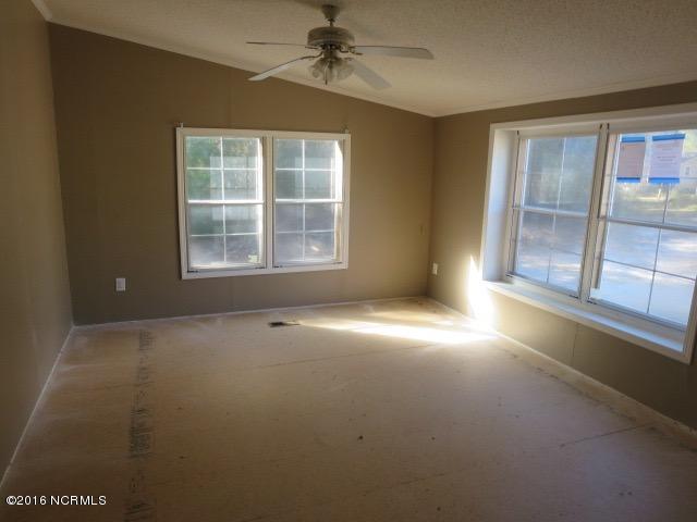 451 Varnamtown Road Southwest Supply, NC 28462 - Photo 6 of 15 Family Room