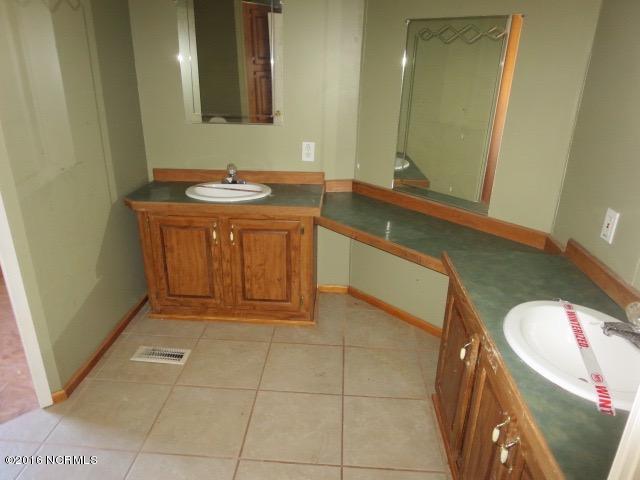 451 Varnamtown Road Southwest Supply, NC 28462 - Photo 9 of 15 Master Bathroom