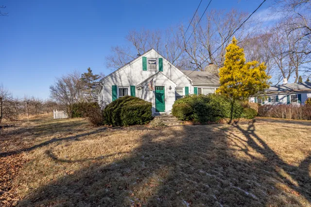 $344,900 | 379 South Meriden Road, Cheshire, CT 06410