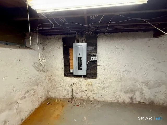 $344,900 | 379 South Meriden Road, Cheshire, CT 06410