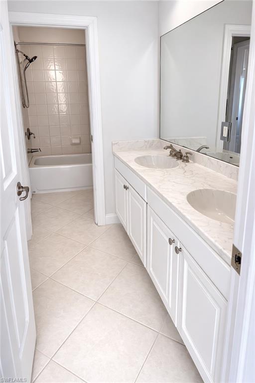 15501 Cadiz Lane Naples, FL 34110 - Photo 13 of 20