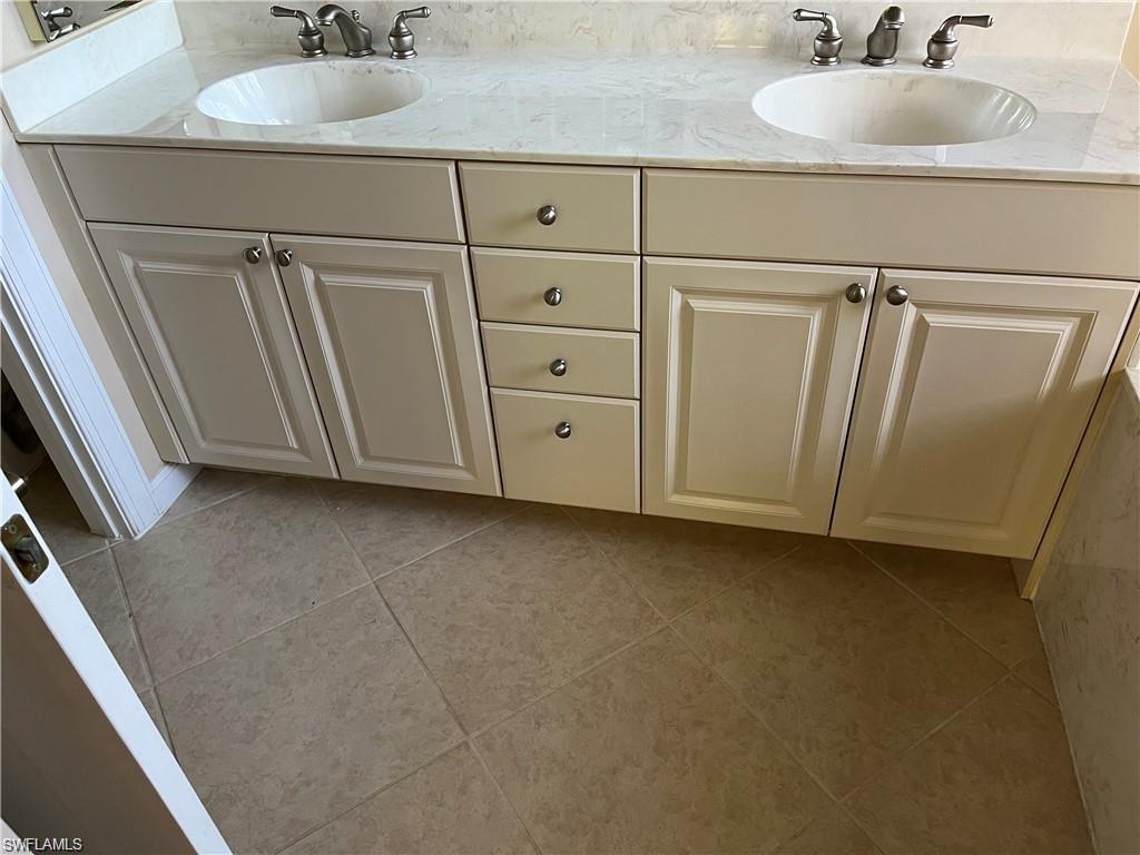 15501 Cadiz Lane Naples, FL 34110 - Photo 14 of 20