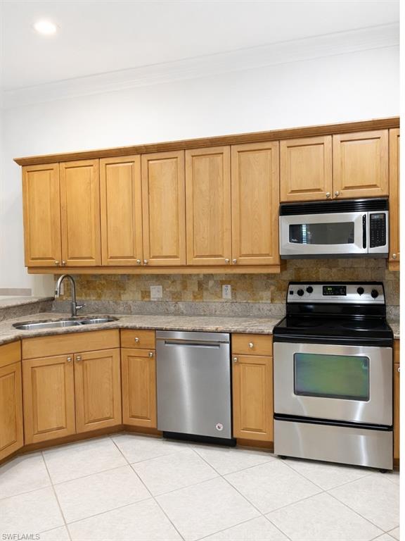 15501 Cadiz Lane Naples, FL 34110 - Photo 6 of 20