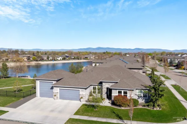 $889,000 | 1360 North Bowknot Lake Way, Star, ID 83669