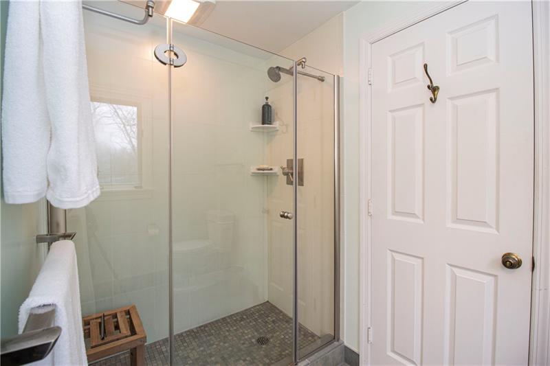 110 Shadow Ridge Drive Pittsburgh, PA 15238 - Photo 18 of 25 Master bath walk-in shower.