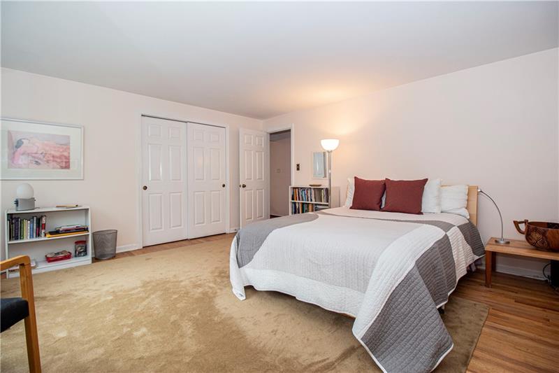 110 Shadow Ridge Drive Pittsburgh, PA 15238 - Photo 20 of 25 Third bedroom with large picture window facing the front of the house.