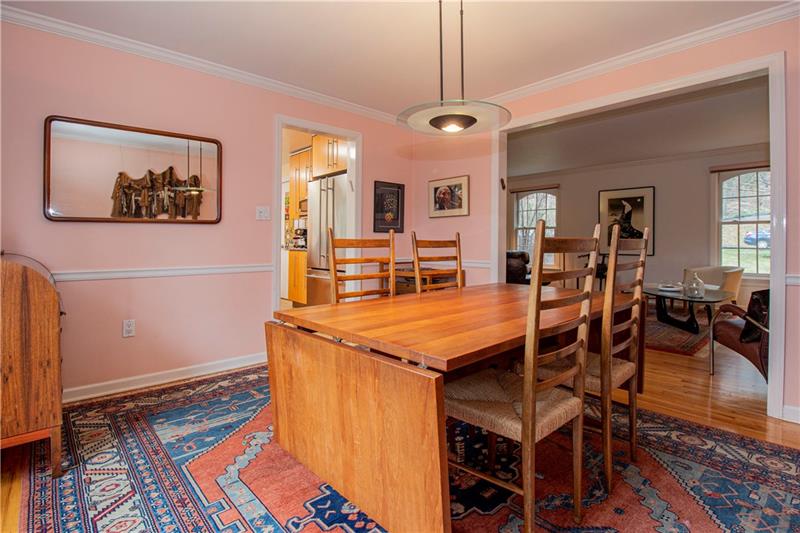 110 Shadow Ridge Drive Pittsburgh, PA 15238 - Photo 8 of 25 Dining room with access to kitchen and living room.