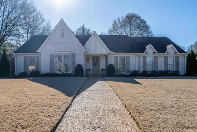 $435,000 | 8027 Farmingdale Road, Germantown, TN 38138