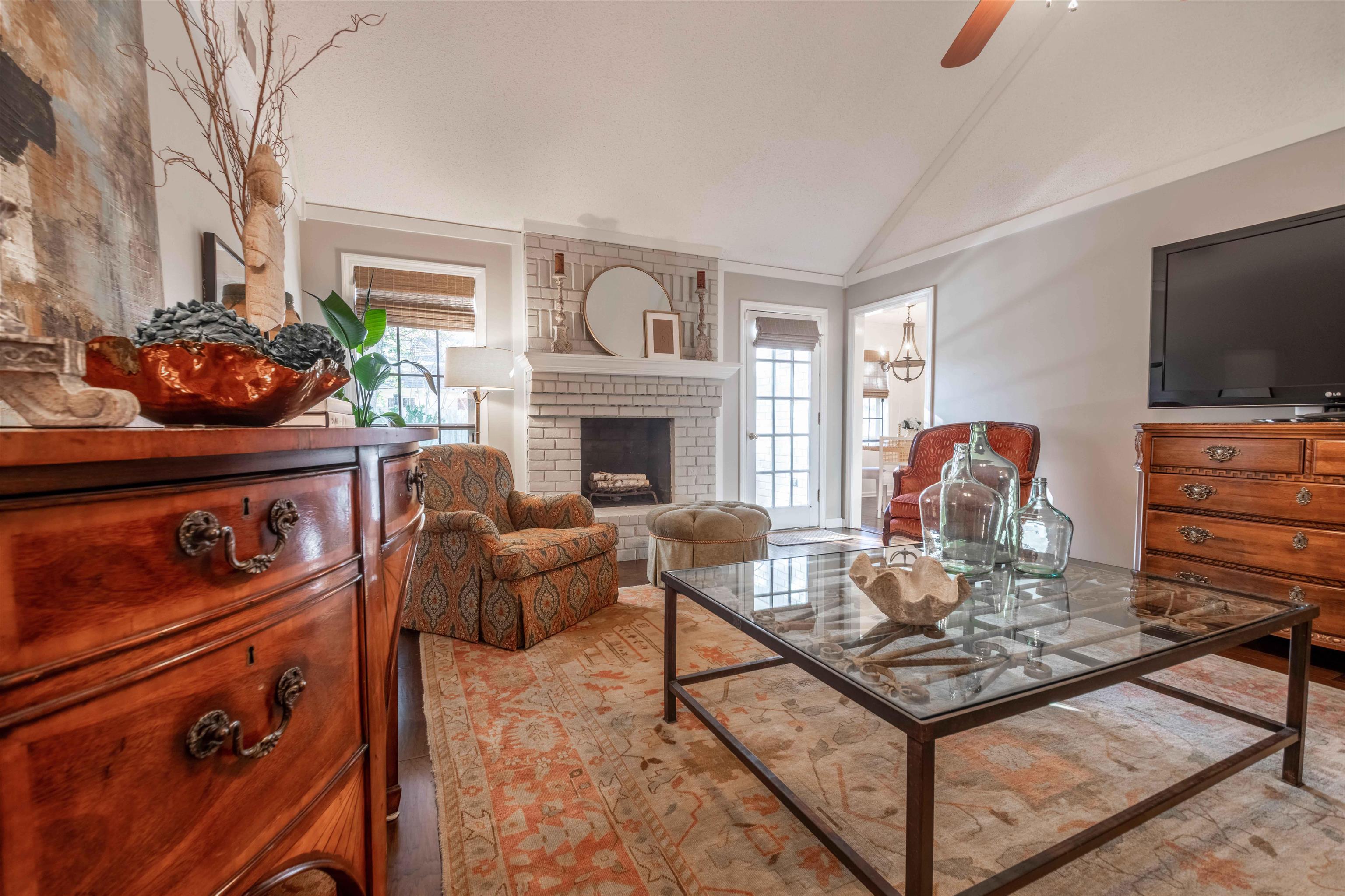 8027 Farmingdale Road Germantown, TN 38138 - Photo 12 of 40