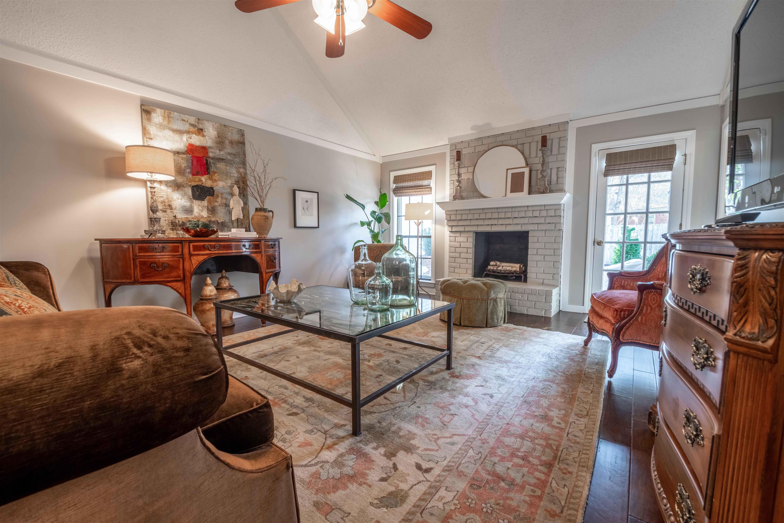 8027 Farmingdale Road Germantown, TN 38138 - Photo 2 of 40