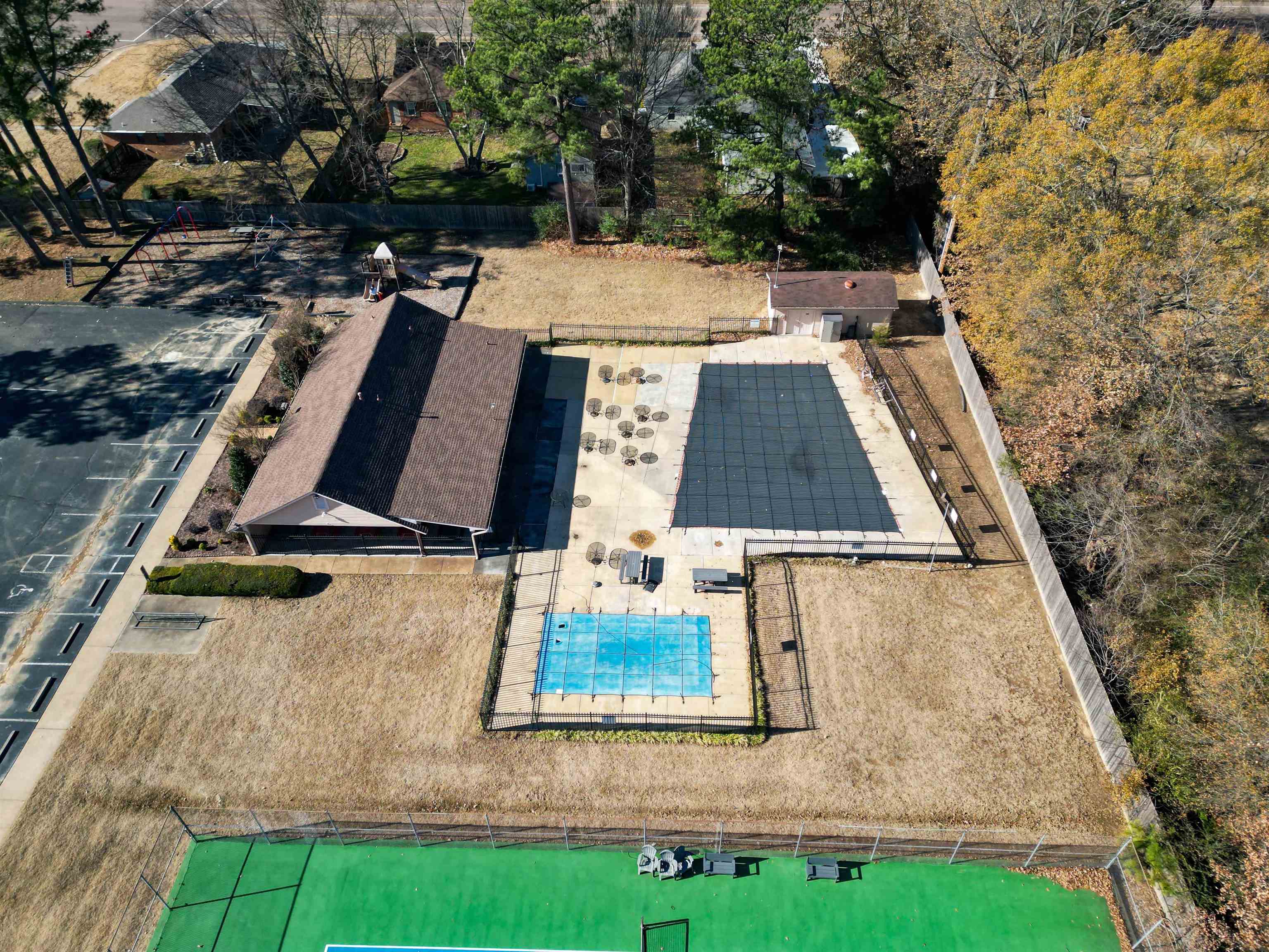 8027 Farmingdale Road Germantown, TN 38138 - Photo 36 of 40