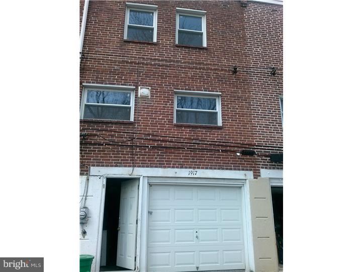 1917 Fowler Road Folcroft, PA 19032 - Photo 2 of 12 Exterior Back