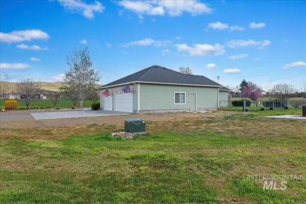 $855,000 | 2393 Northeast 21st Avenue, Payette, ID 83661