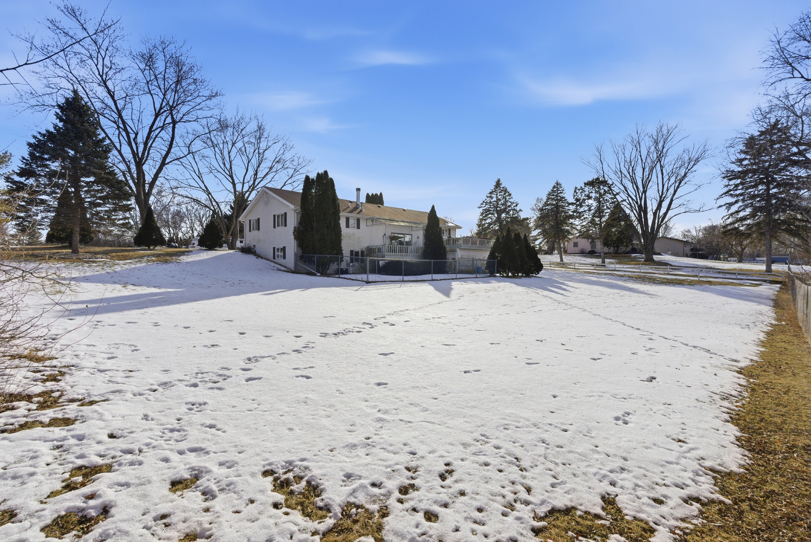 360 Knoll Road Belvidere, IL 61008 - Photo 7 of 32