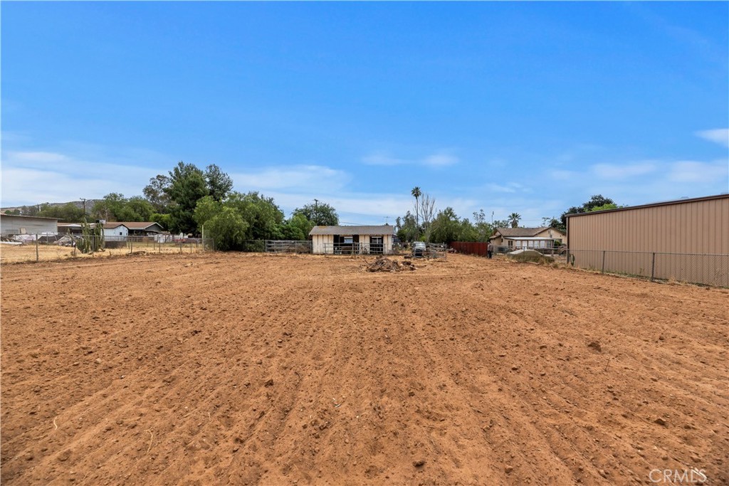 16920 Ponderosa Lane Riverside, CA 92504 - Photo 13 of 31
