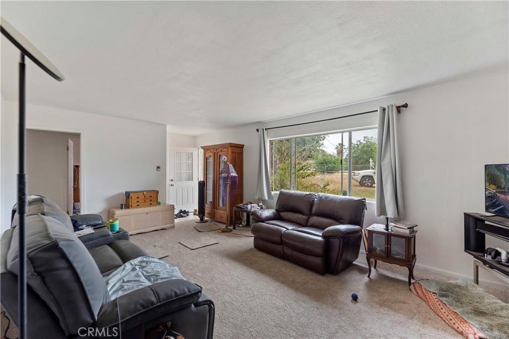 16920 Ponderosa Lane Riverside, CA 92504 - Photo 19 of 31