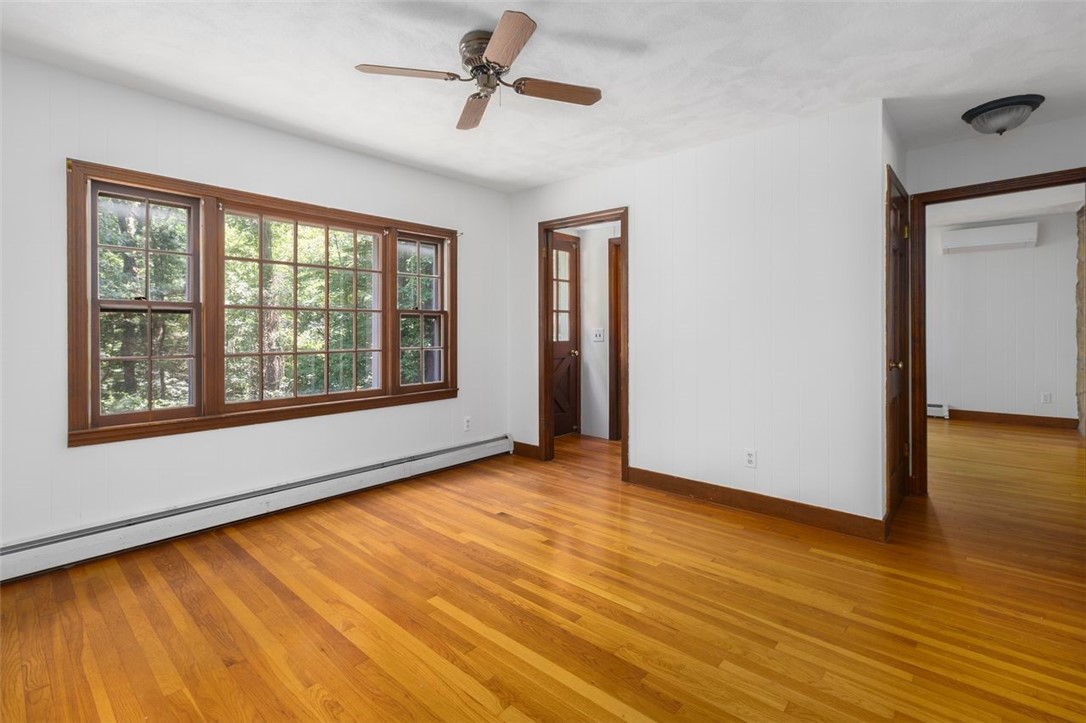 15 Williams Road Smithfield, RI 02917 - Photo 14 of 38